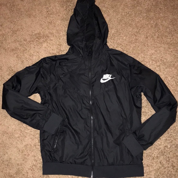 nike windbreaker zipper